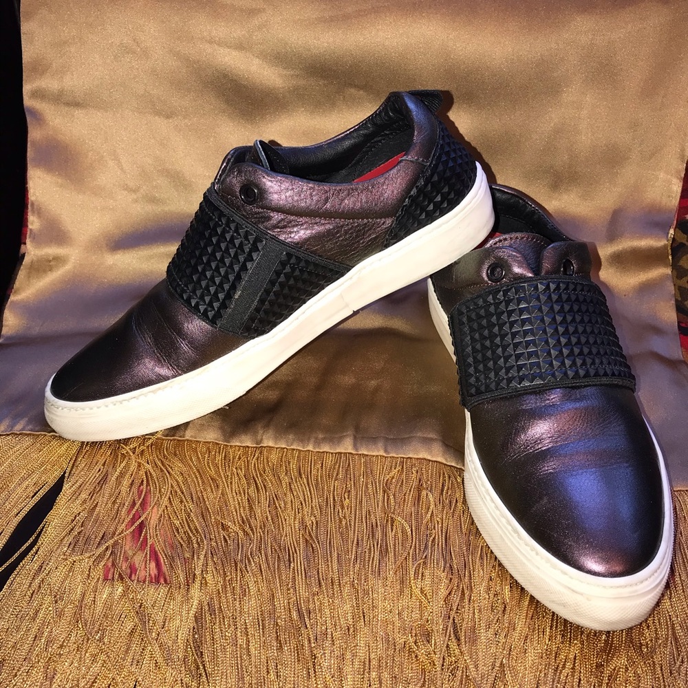 EUROPEAN Purple Metallic Leather Sneakers
